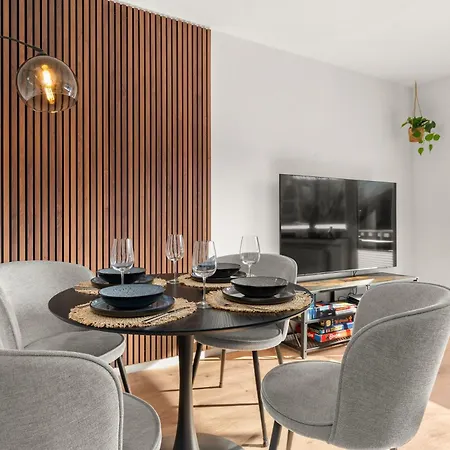 דירה Junes - Neu Mit Balkon, Grill, Ps5, Bikekeller באד ברלבורג