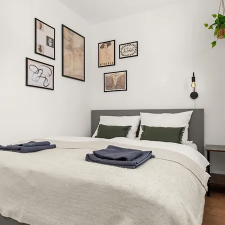 Appartement Junes - Neu Mit Balkon, Grill, Ps5, Bikekeller *